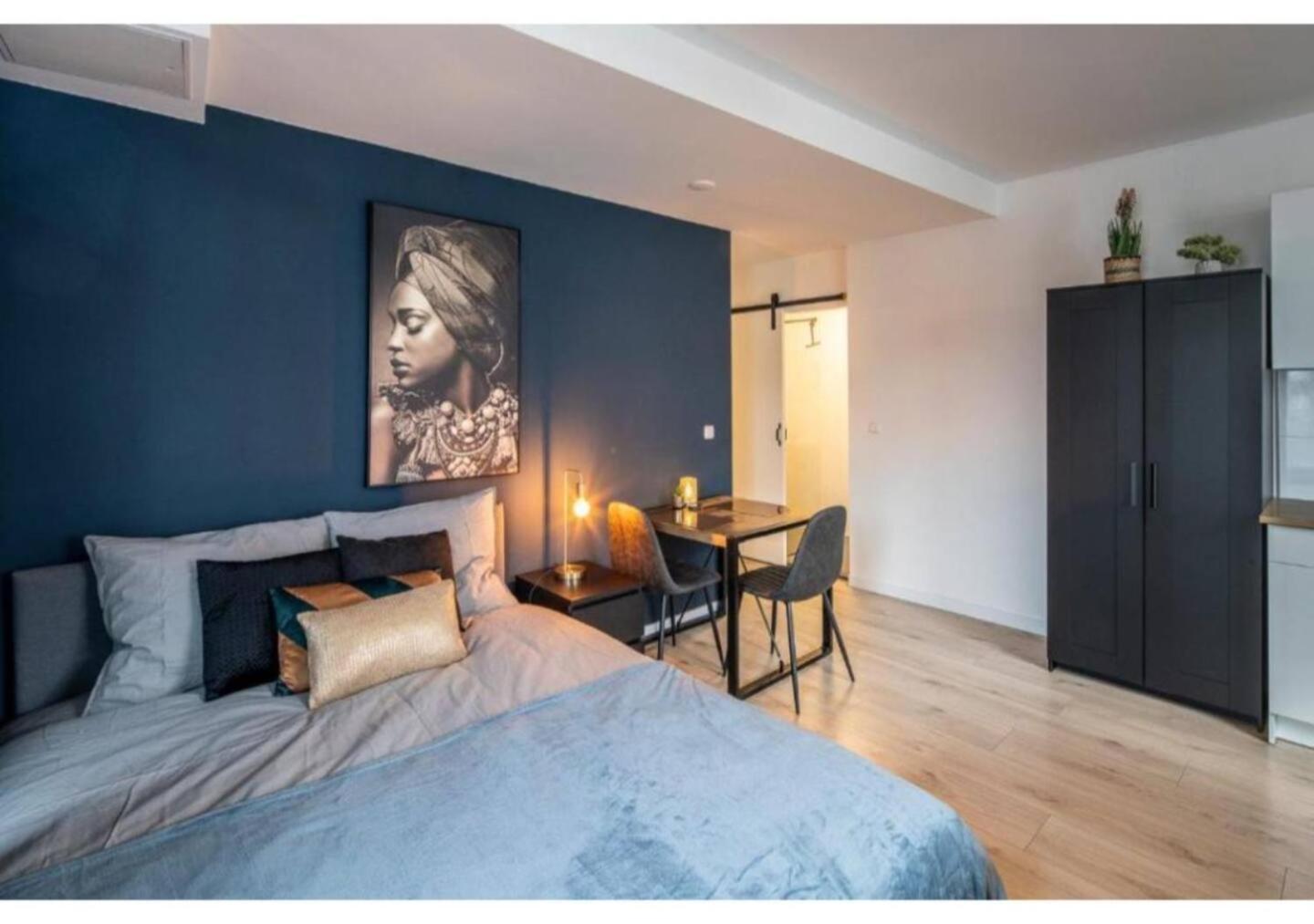 B&K Urban City Suites Tilburgo Exterior foto