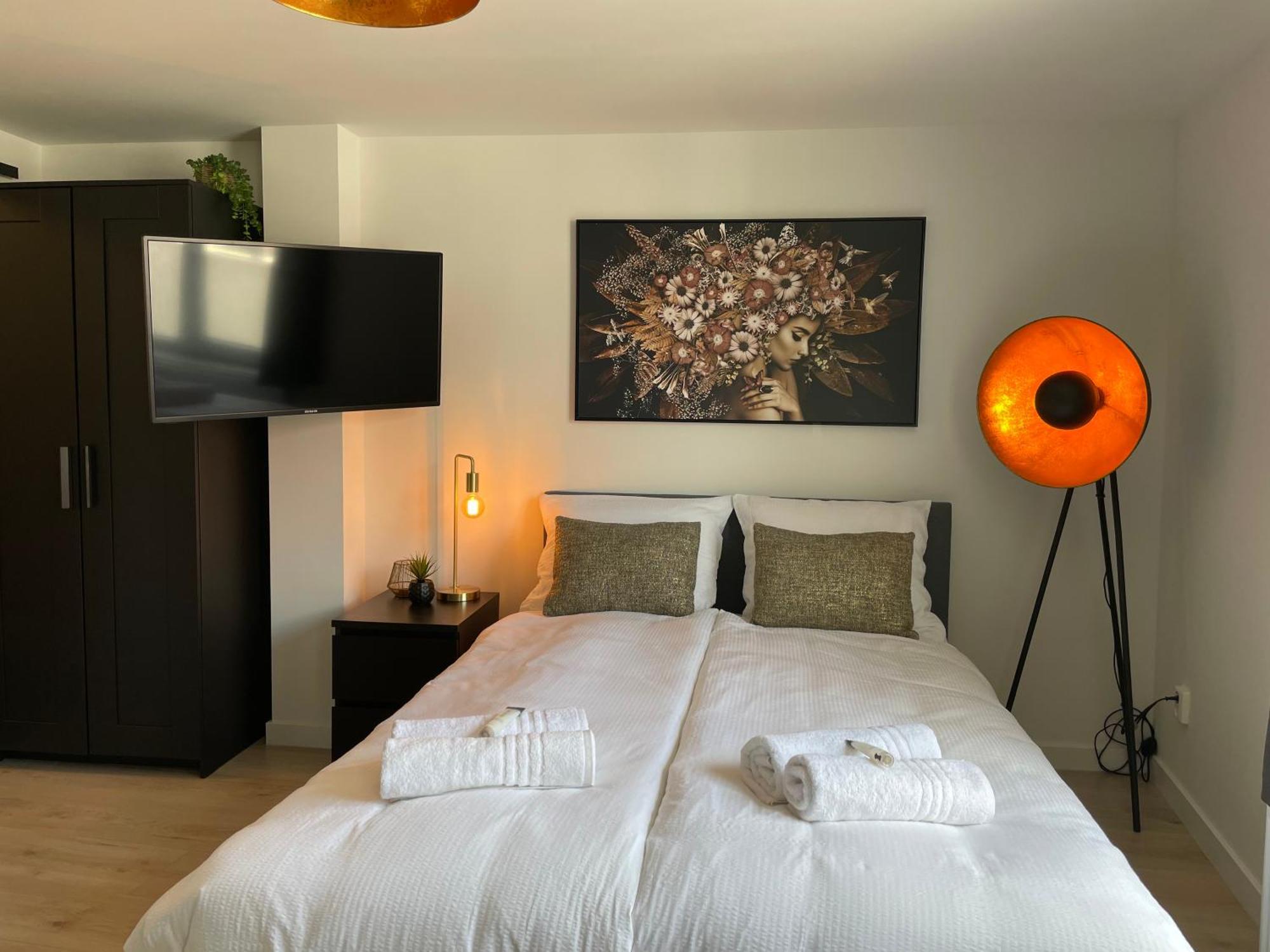 B&K Urban City Suites Tilburgo Exterior foto