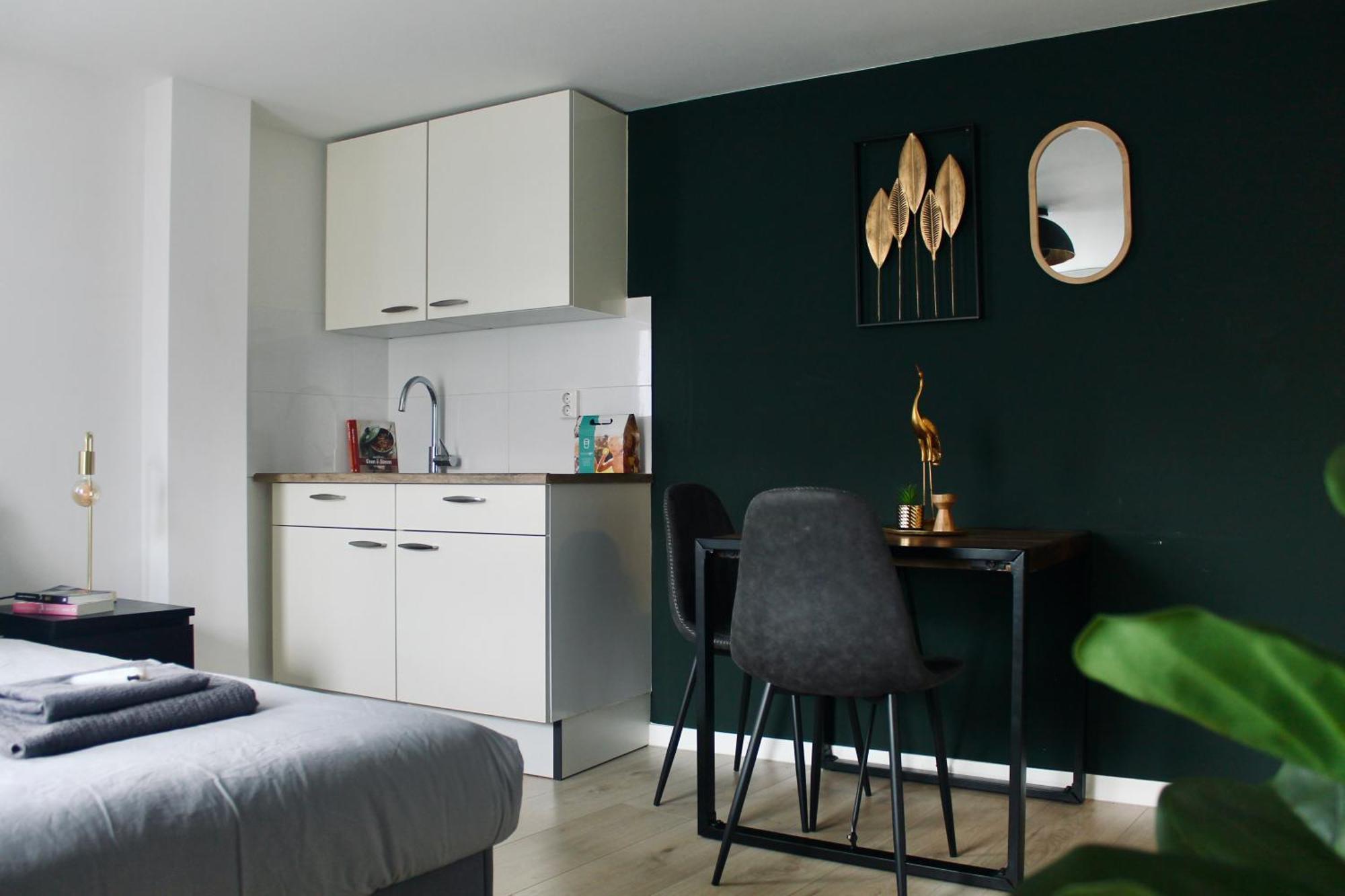 B&K Urban City Suites Tilburgo Exterior foto